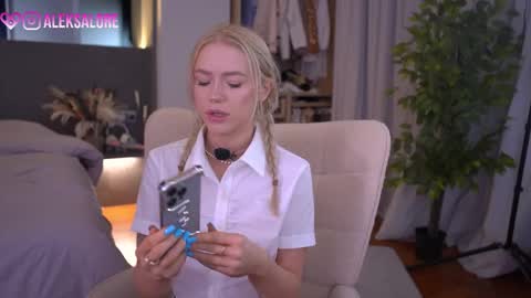 Snapshot of sashalore chatting on March 2026 02:34:02 AM sashalore online show from March 2026 02:34:02 AM