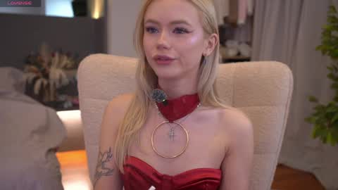 Snapshot of sashalore chatting on April 2026 02:38:01 AM sashalore online show from April 2026 02:38:01 AM