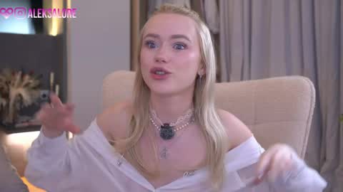 Snapshot of sashalore chatting on April 2026 02:37:02 AM sashalore online show from April 2026 02:37:02 AM