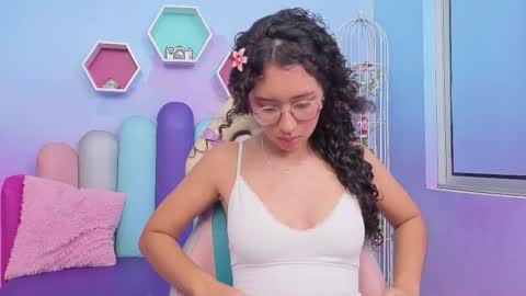 Snapshot of sashamonroee_ chatting on November 2025 11:48:01 PM SashaMonroee online show from November 2025 11:48:01 PM