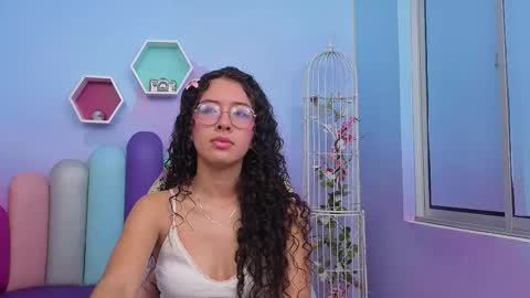 Snapshot of sashamonroee_ chatting on November 2025 11:43:01 PM SashaMonroee online show from November 2025 11:43:01 PM