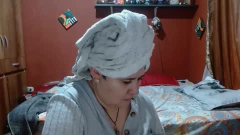 S A S H A R O S E online show from January 2026 12:09:02 PM