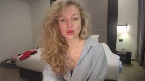 Sasha online show from March 2026 05:02:01 AM