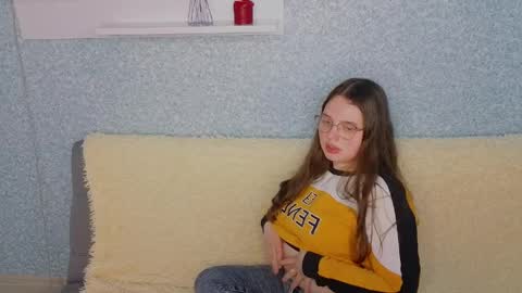 Sasha online show from April 2026 02:14:02 PM