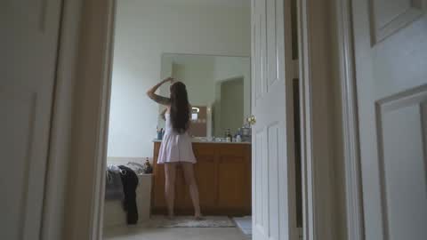 Snapshot of sashawest_official chatting on April 2026 03:09:02 PM sashawest_official online show from April 2026 03:09:02 PM