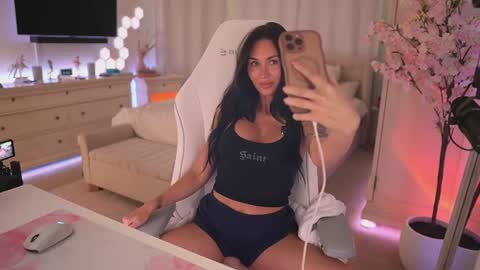 Snapshot of sashawest_official chatting on August 2026 10:35:01 PM sashawest_official online show from August 2026 10:35:01 PM