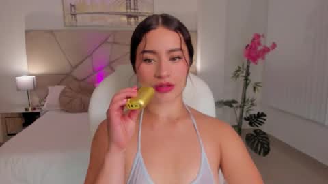 Snapshot of saskia_litt chatting on September 2025 04:12:02 AM saskia litt online show from September 2025 04:12:02 AM