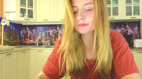 Snapshot of sassy_seasons chatting on February 2025 01:00:02 PM sassy_seasons online show from February 2025 01:00:02 PM