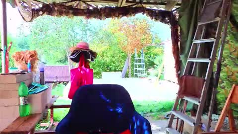 Snapshot of sassy_seasons chatting on September 2025 07:30:02 AM sassy_seasons online show from September 2025 07:30:02 AM