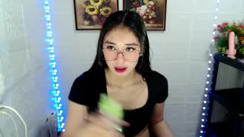 Snapshot of sassychixx699 chatting on December 2024 12:40:02 PM Arci online show from December 2024 12:40:02 PM