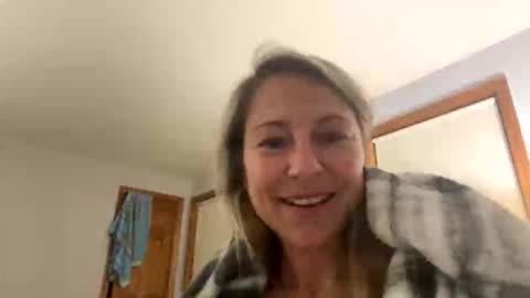 Snapshot of sassyella chatting on October 2025 05:51:01 AM Sassyella online show from October 2025 05:51:01 AM