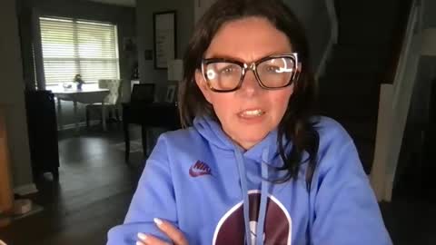 Snapshot of sassynsweetmilf chatting on April 2026 05:29:01 PM sassynsweetmilf online show from April 2026 05:29:01 PM