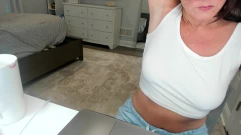 Snapshot of sassynsweetmilf chatting on July 2026 11:36:01 AM sassynsweetmilf online show from July 2026 11:36:01 AM