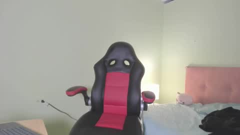 Evans Williams online show from February 2025 07:58:02 PM