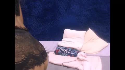 sasyylissaa online show from January 2025 12:17:01 AM