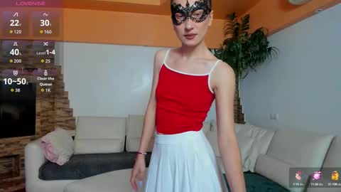 Snapshot of satelira chatting on October 2025 10:02:01 AM Feliz online show from October 2025 10:02:01 AM