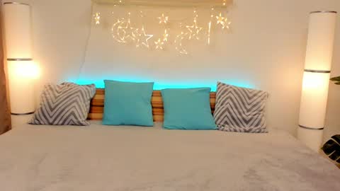 Snapshot of satimilf_ chatting on February 2025 11:04:02 PM Sati online show from February 2025 11:04:02 PM