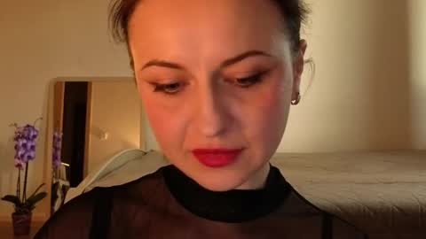 Lori online show from May 2026 06:09:01 PM