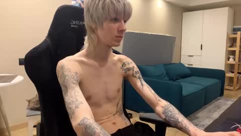 Snapshot of satoshi_qq chatting on March 2026 01:33:02 AM Satoshi online show from March 2026 01:33:02 AM