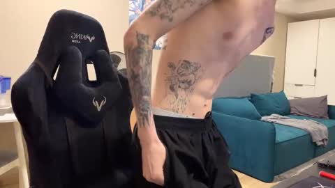 Snapshot of satoshi_qq chatting on April 2026 02:05:01 AM Satoshi online show from April 2026 02:05:01 AM