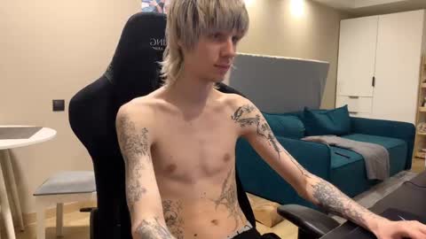 Snapshot of satoshi_qq chatting on April 2026 08:20:02 PM Satoshi online show from April 2026 08:20:02 PM