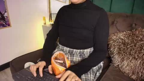 Snapshot of saturningsweets chatting on February 2026 02:16:02 PM Saturningsweets online show from February 2026 02:16:02 PM