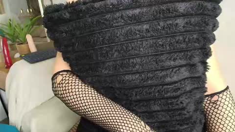 Saturningsweets online show from June 2026 02:45:02 PM