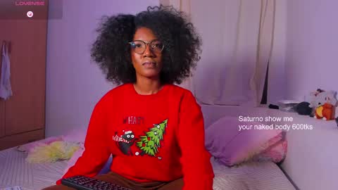 Snapshot of saturno_vibes chatting on January 2025 11:05:02 AM saturno_vibes online show from January 2025 11:05:02 AM
