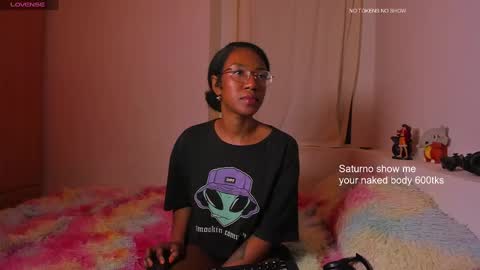 Snapshot of saturno_vibes chatting on January 2025 02:15:01 PM saturno_vibes online show from January 2025 02:15:01 PM