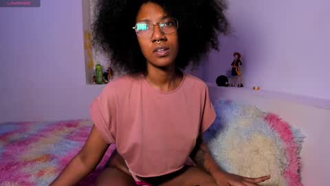 Snapshot of saturno_vibes chatting on March 2025 03:34:01 PM saturno_vibes online show from March 2025 03:34:01 PM