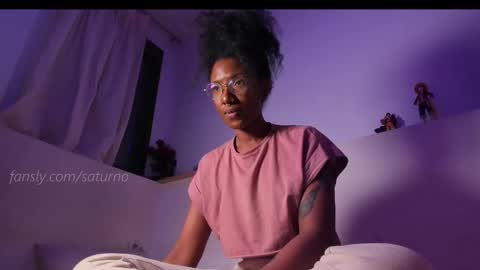 Snapshot of saturno_vibes chatting on September 2025 10:07:01 AM saturno_vibes online show from September 2025 10:07:01 AM