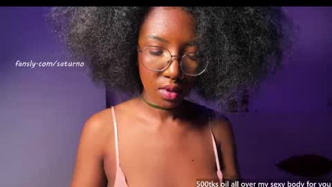 Snapshot of saturno_vibes chatting on October 2025 09:04:02 AM saturno_vibes online show from October 2025 09:04:02 AM