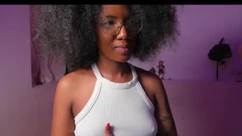 Snapshot of saturno_vibes chatting on October 2025 08:54:02 AM saturno_vibes online show from October 2025 08:54:02 AM