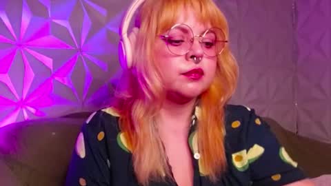 Gina George online show from September 2025 10:22:02 PM