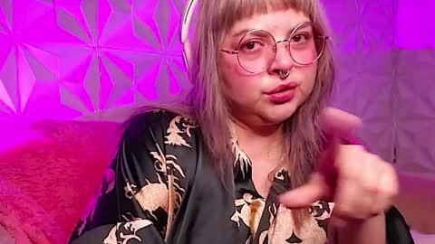 Gina George online show from November 2025 10:48:01 PM