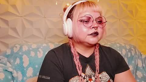 Gina George online show from May 2026 11:01:04 PM