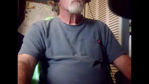 Snapshot of satyr64 chatting on April 2026 05:52:02 PM satyr64 online show from April 2026 05:52:02 PM
