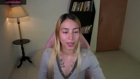 I AM JENN  online show from December 2025 02:40:02 AM