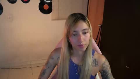 Snapshot of saucy_jenn1 chatting on April 2026 05:10:02 AM I AM JENN online show from April 2026 05:10:02 AM