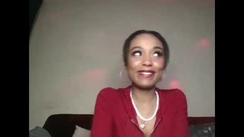 Shaniiice online show from February 2026 07:26:01 PM