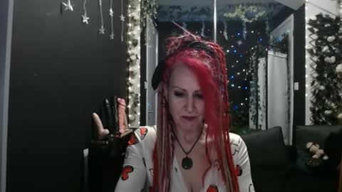 SaucySky online show from February 2025 09:16:01 PM