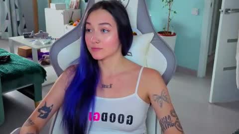Snapshot of savage_lust_ chatting on June 2026 03:19:02 AM Ariel online show from June 2026 03:19:02 AM