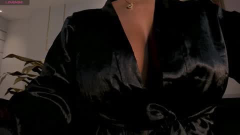 S a v a n n a h  online show from October 2025 10:30:01 AM