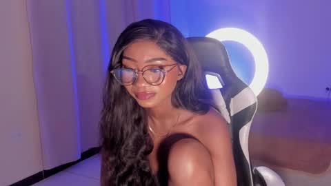 Savannahwildee online show from February 2025 03:11:01 AM