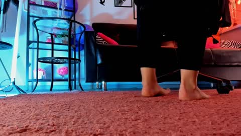 Snapshot of save_the_qween chatting on December 2024 01:56:02 PM save the qween online show from December 2024 01:56:02 PM