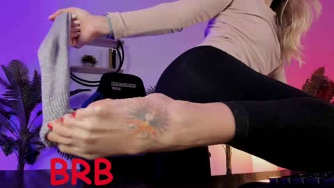 Snapshot of save_the_qween chatting on January 2025 08:57:02 AM save the qween online show from January 2025 08:57:02 AM