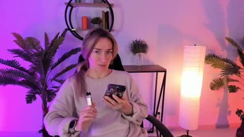 Snapshot of save_the_qween chatting on February 2025 05:19:01 AM save the qween online show from February 2025 05:19:01 AM