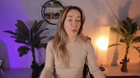 Snapshot of save_the_qween chatting on February 2025 05:15:02 AM save the qween online show from February 2025 05:15:02 AM