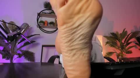 Snapshot of save_the_qween chatting on February 2025 08:53:02 AM save the qween online show from February 2025 08:53:02 AM