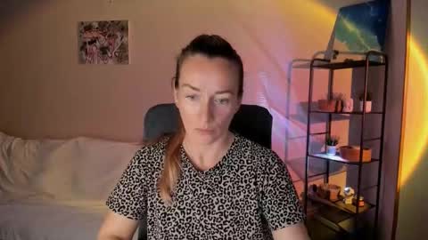 Snapshot of save_the_qween chatting on September 2025 09:42:02 AM save the qween online show from September 2025 09:42:02 AM